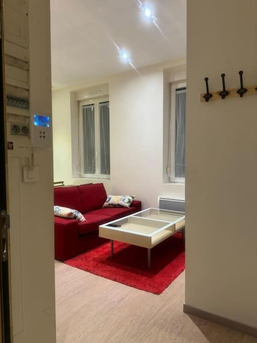 Apartamento Christelle Romilly-sur-Seine Exterior foto