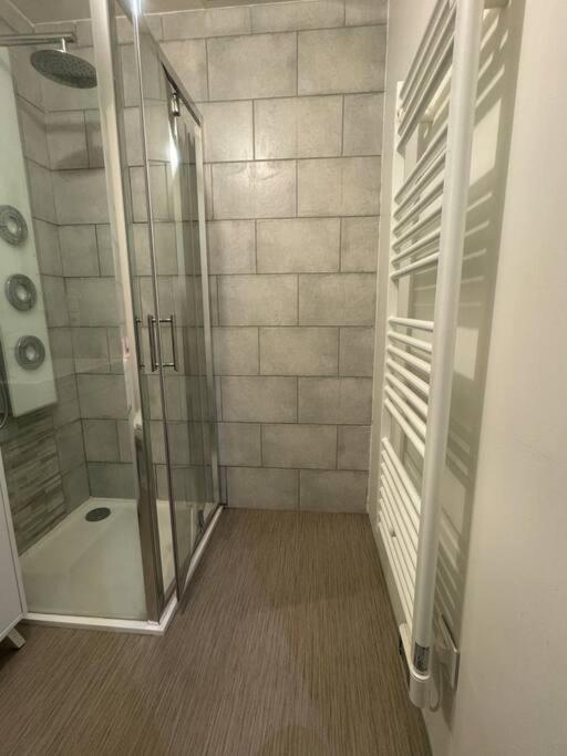 Apartamento Christelle Romilly-sur-Seine Exterior foto
