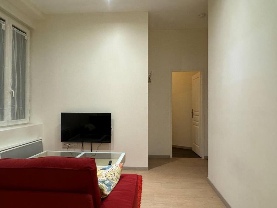Apartamento Christelle Romilly-sur-Seine Exterior foto