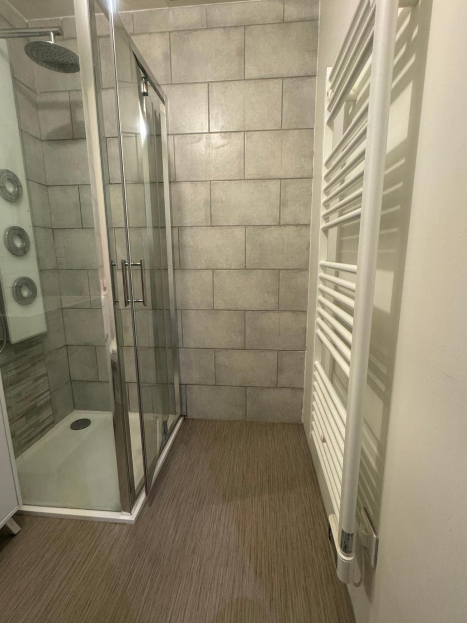 Apartamento Christelle Romilly-sur-Seine Exterior foto